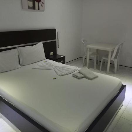 Hotel Suite Royal Melgar Dış mekan fotoğraf