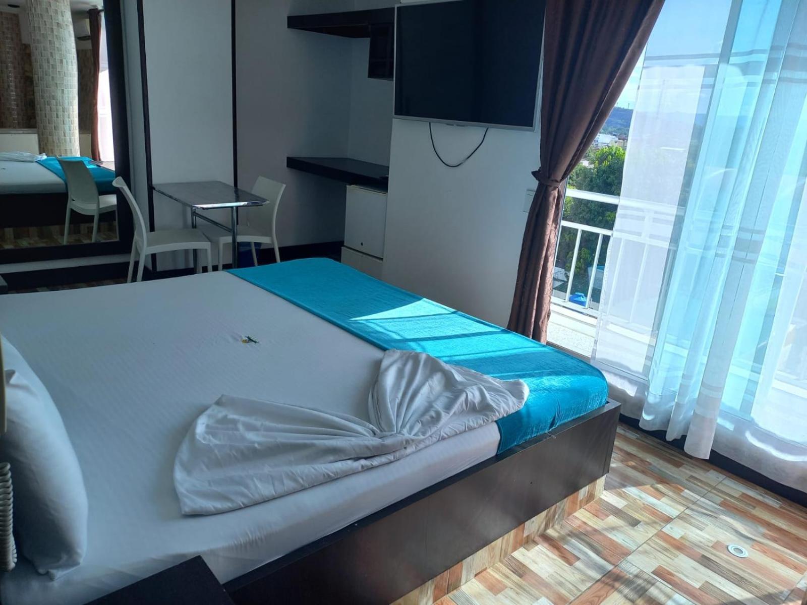 Hotel Suite Royal Melgar Dış mekan fotoğraf
